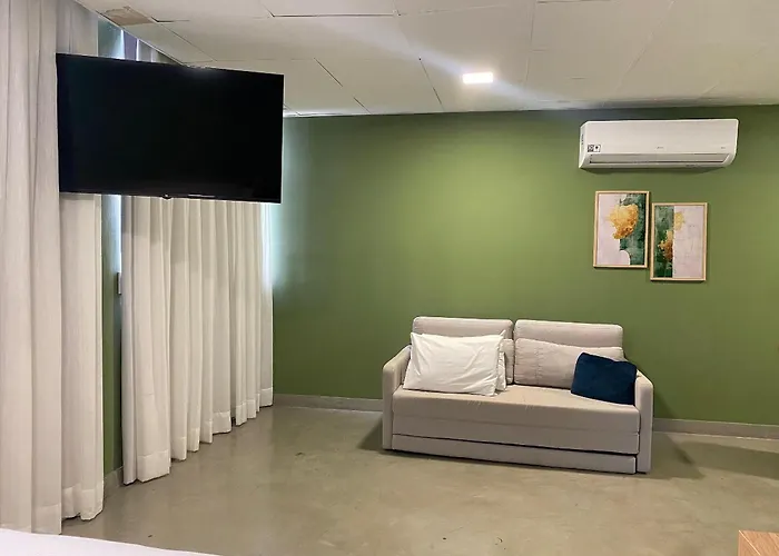 Damani Studios